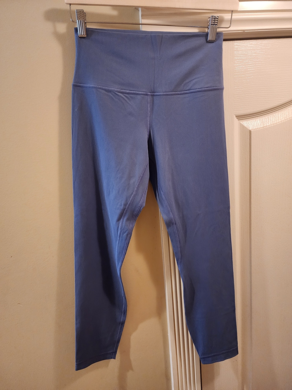 Brand New lululemon Align™ High-Rise Ribbed Pant 25",Size: 8, Colour: Oasis Blue